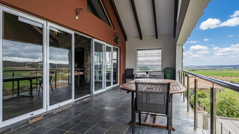 3 Bedroom Property for Sale in Reebok Western Cape